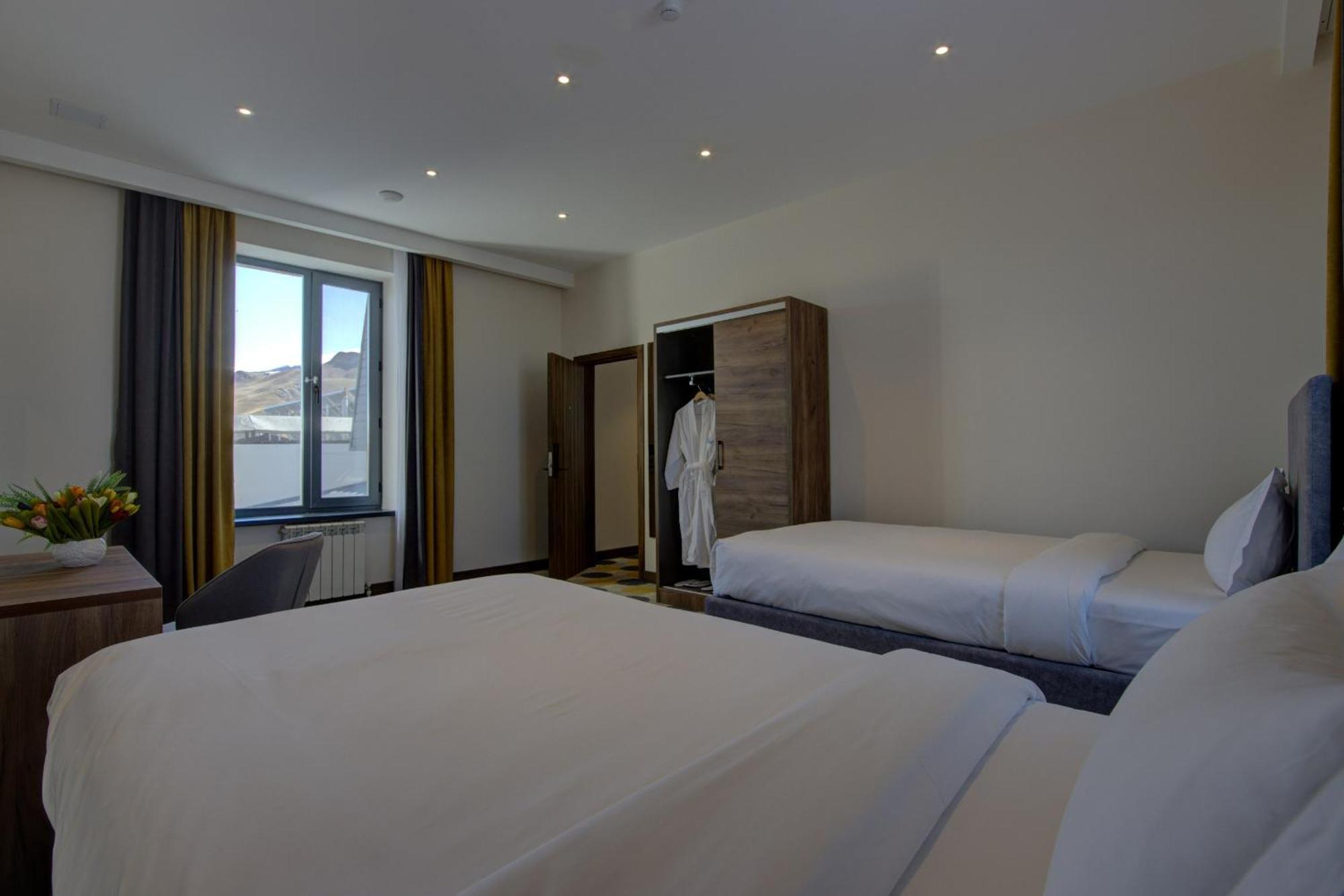 Grand Khan Tengri 4* Naryn Eksteriør billede